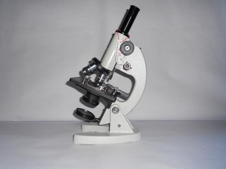 Estudiante Microscopio
