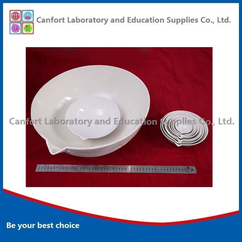 Porcelain evaporating basins, evaporating dishes